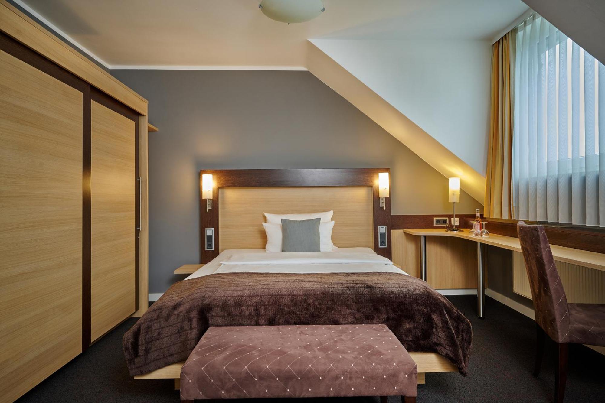 Hotel Westend 3*